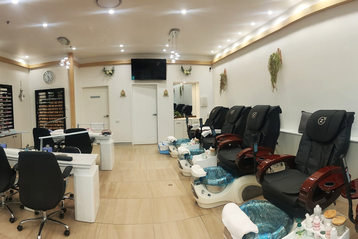 Lux Nails & Beauty store at Urangan Central